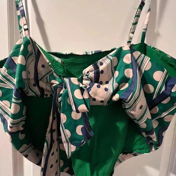 ~Lulus~ Halter Top - Medium - Picture 4 of 7